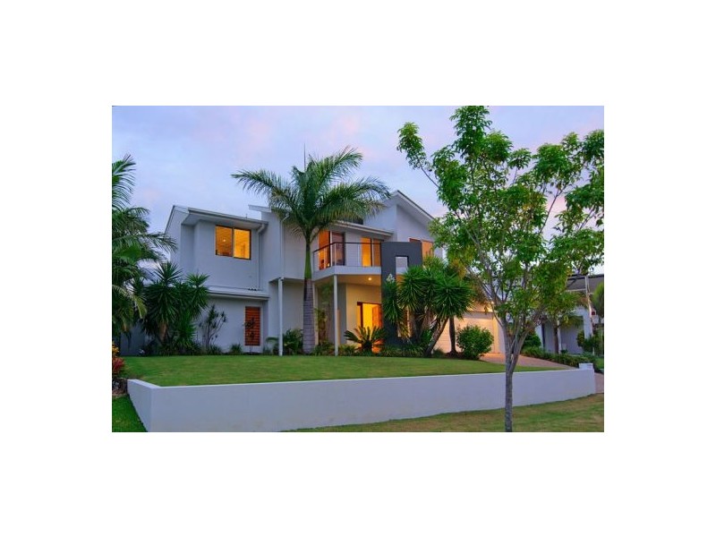 21 Buccaneer Way, Coomera Waters QLD 4209