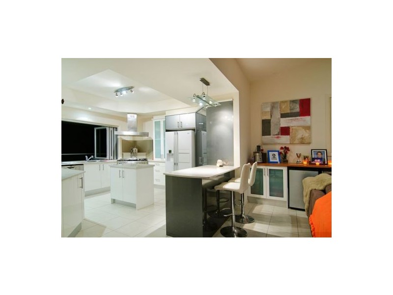 21 Buccaneer Way, Coomera Waters QLD 4209