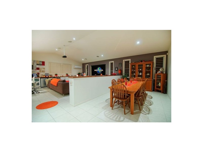21 Buccaneer Way, Coomera Waters QLD 4209