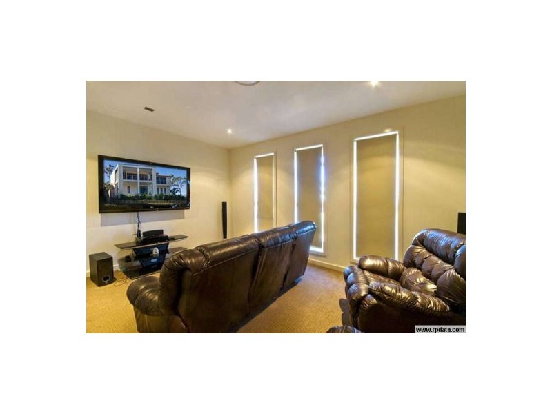 19 Impeccable Circuit, Coomera Waters QLD 4209