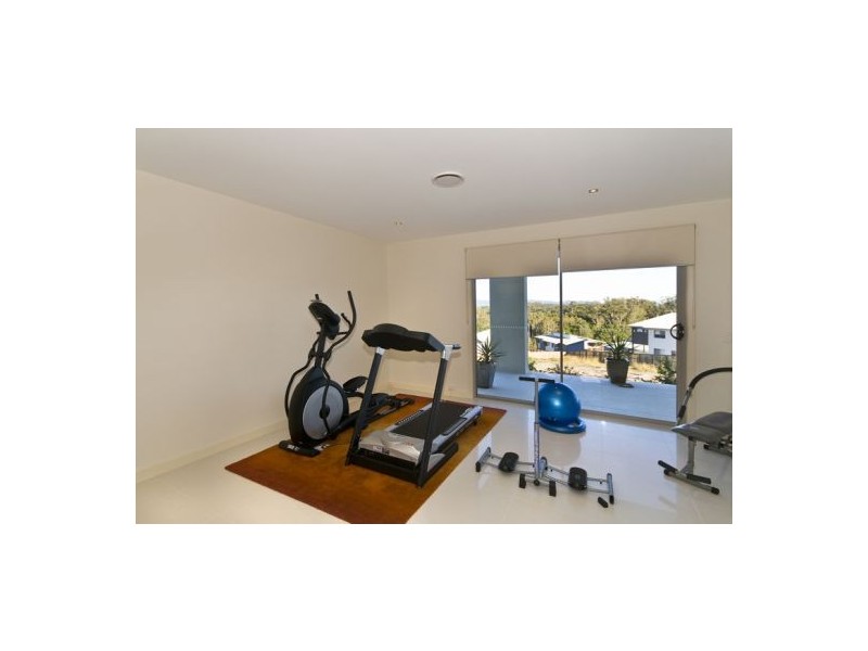 19 Impeccable Circuit, Coomera Waters QLD 4209