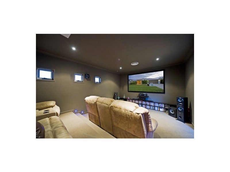 4 Elusive Road, Coomera Waters QLD 4209