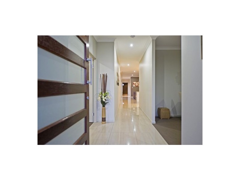 4 Elusive Road, Coomera Waters QLD 4209