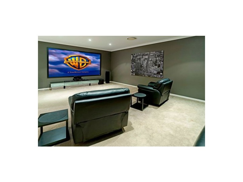 8 Iceberg Lane, Coomera Waters QLD 4209