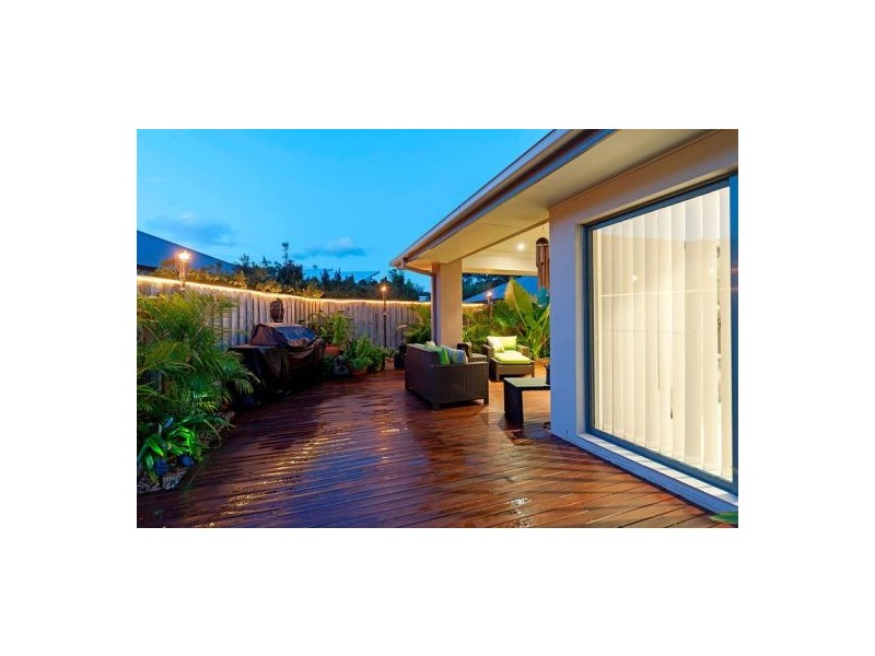 8 Iceberg Lane, Coomera Waters QLD 4209