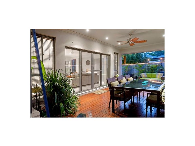 8 Iceberg Lane, Coomera Waters QLD 4209