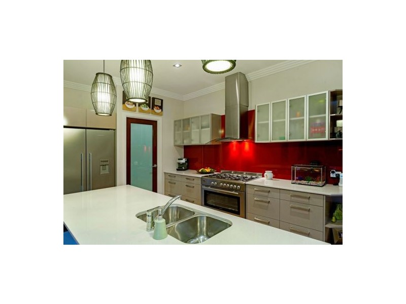 8 SCENIC CRESCENT, Coomera QLD 4209