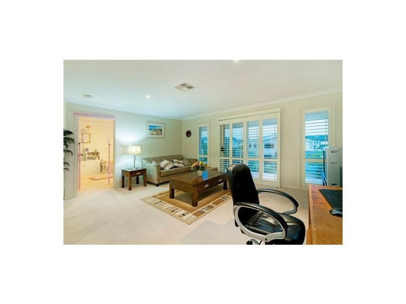 23 Buccaneer Way, Coomera Waters QLD 4209