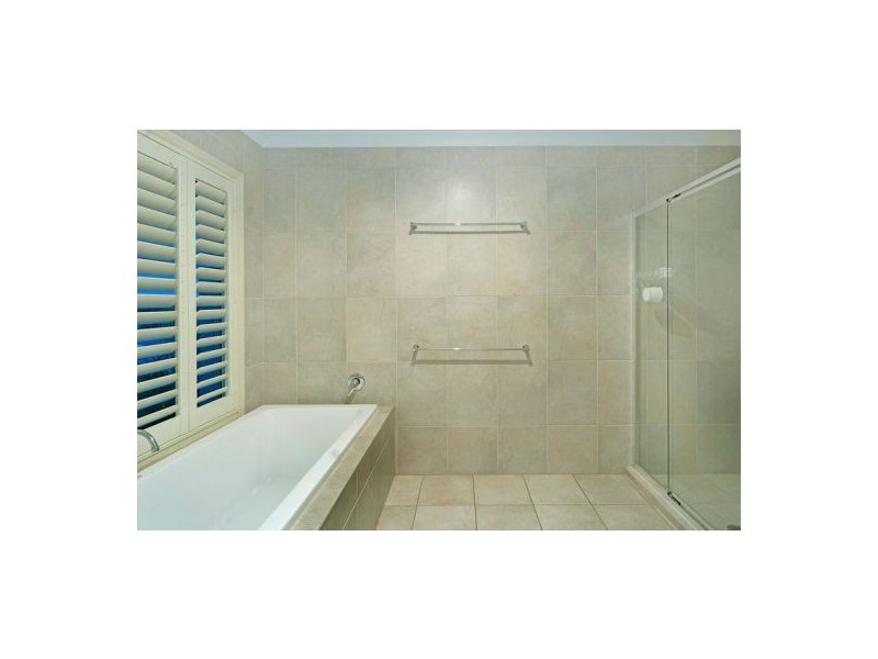 23 Buccaneer Way, Coomera Waters QLD 4209