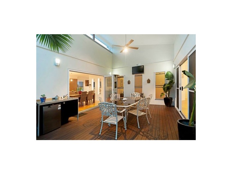 9 Brilliant Lane, Coomera Waters QLD 4209