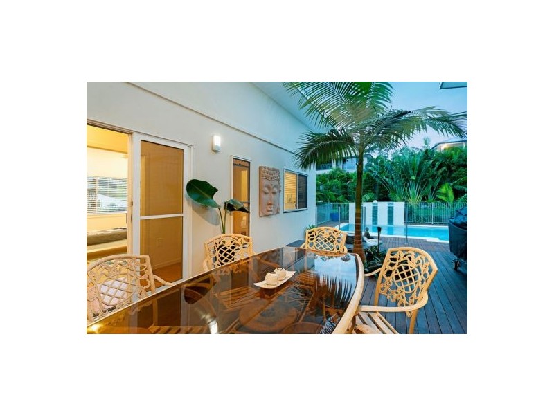 9 Brilliant Lane, Coomera Waters QLD 4209