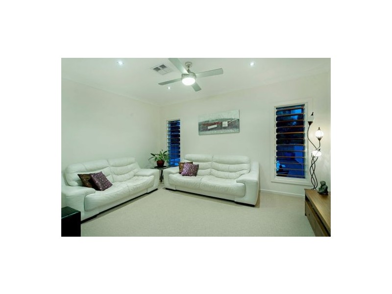 9 Brilliant Lane, Coomera Waters QLD 4209