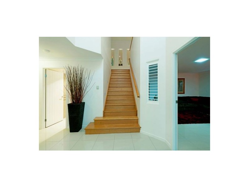 9 Brilliant Lane, Coomera Waters QLD 4209