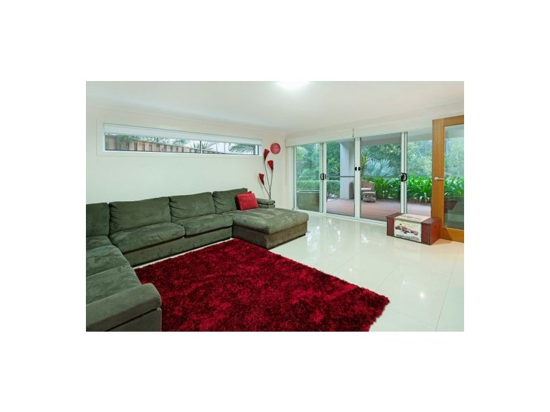 9 Brilliant Lane, Coomera Waters QLD 4209