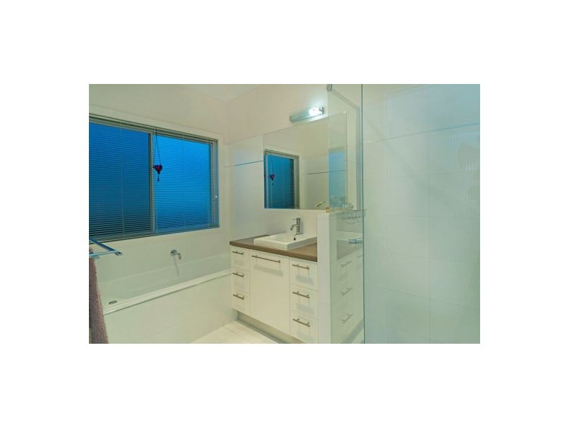 9 Brilliant Lane, Coomera Waters QLD 4209