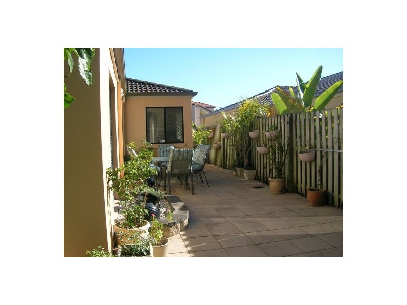 38/95 Arundel Drive, Arundel QLD 4214