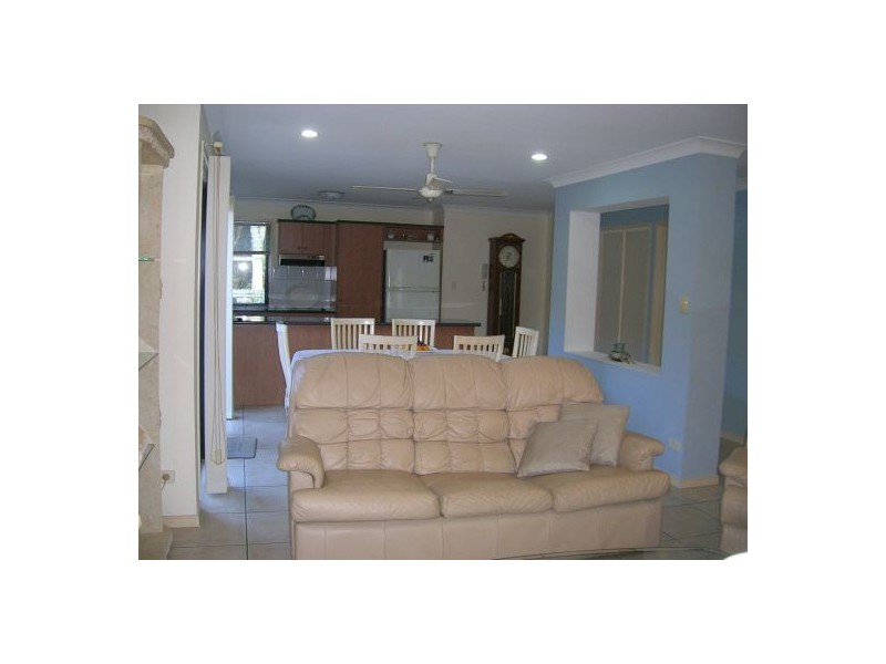 38/95 Arundel Drive, Arundel QLD 4214