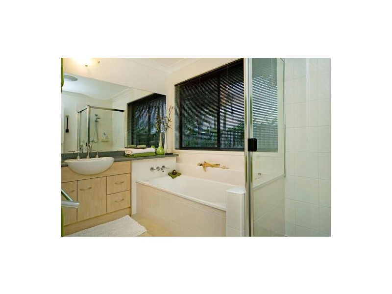 7 Rani Avenue, Coomera Waters QLD 4209