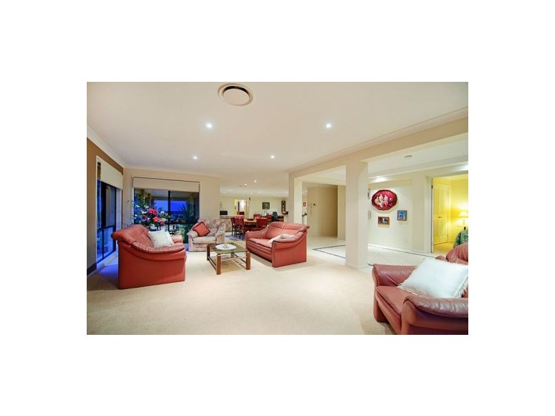 17 Solo Place, Coomera Waters QLD 4209