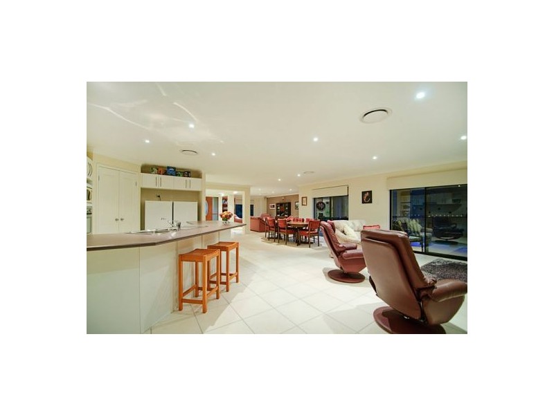17 Solo Place, Coomera Waters QLD 4209
