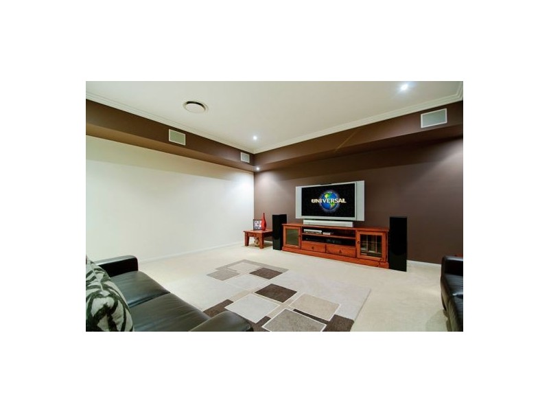 4 Ratu Lane, Coomera Waters QLD 4209