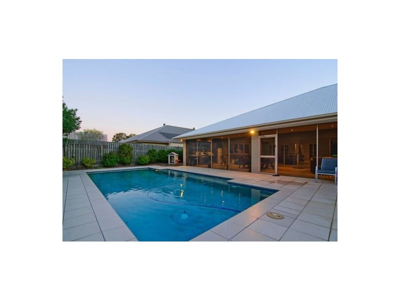 4 Ratu Lane, Coomera Waters QLD 4209