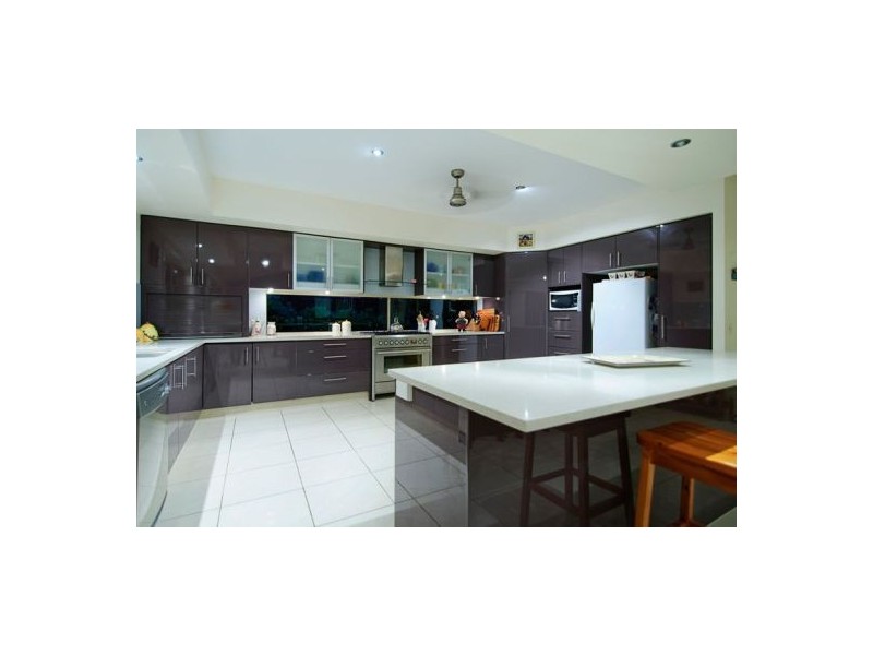 4 Ratu Lane, Coomera Waters QLD 4209