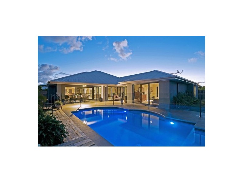 5 Ragamuffin Drive West, Coomera Waters QLD 4209