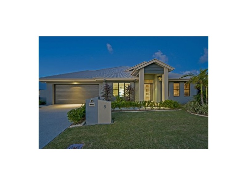 5 Ragamuffin Drive West, Coomera Waters QLD 4209