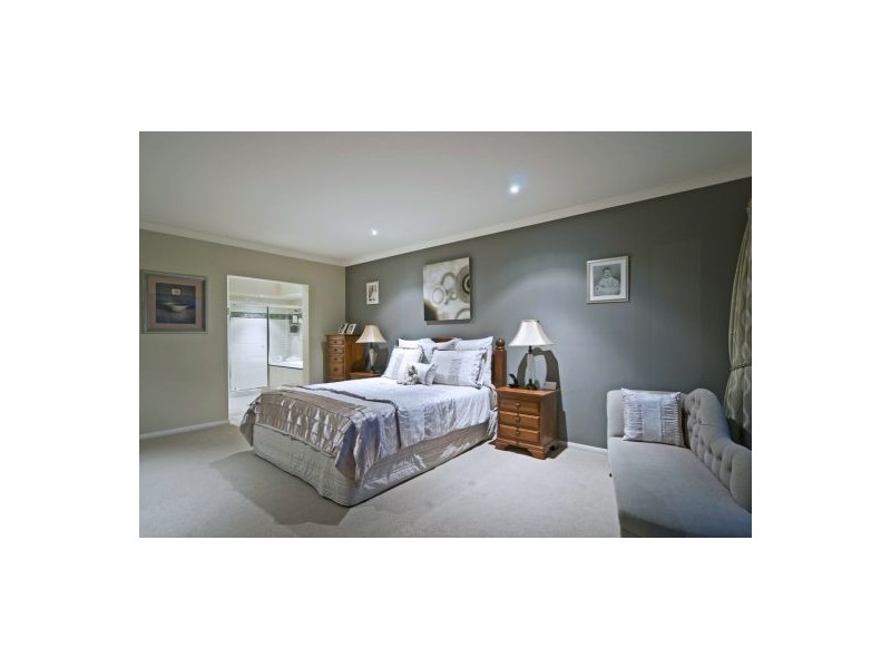 5 Ragamuffin Drive West, Coomera Waters QLD 4209