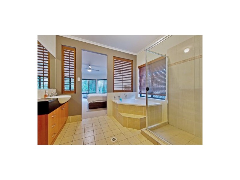 6 Helsal Court, Coomera Waters QLD 4209