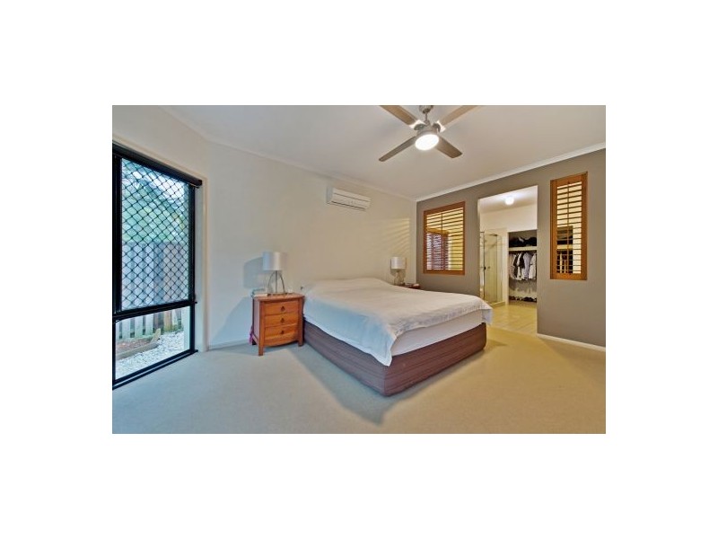 6 Helsal Court, Coomera Waters QLD 4209