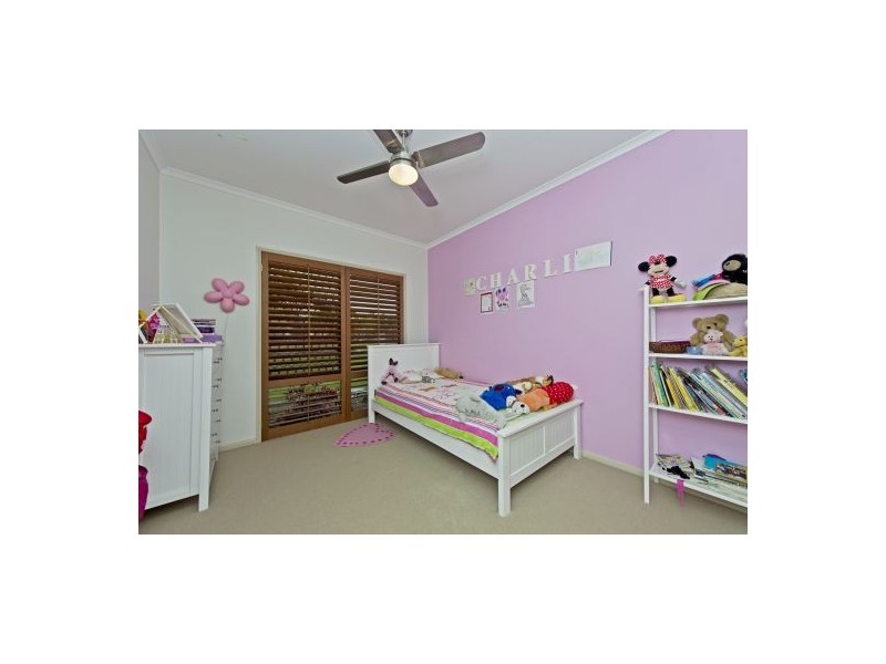 6 Helsal Court, Coomera Waters QLD 4209