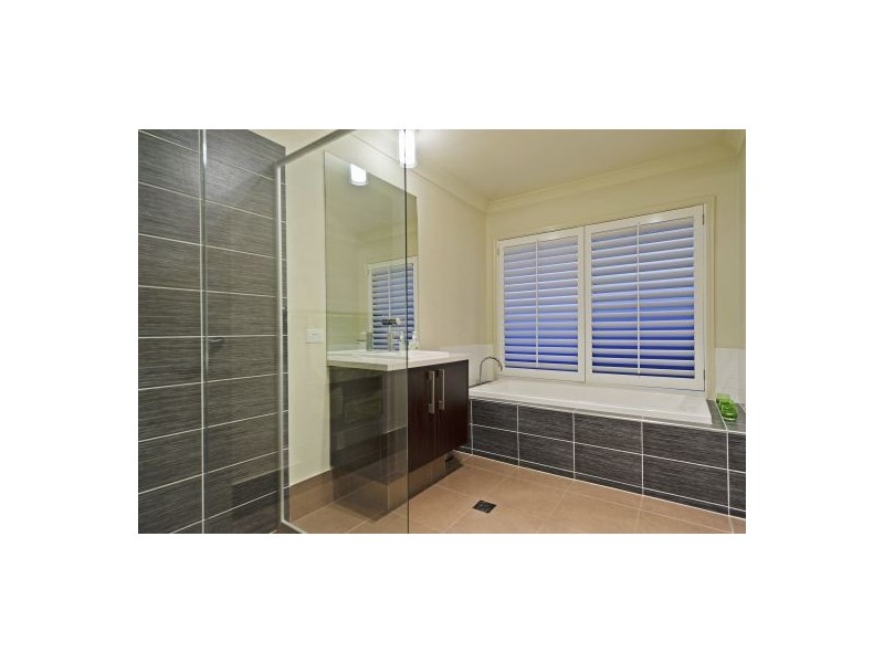 73 Impeccable Circuit, Coomera Waters QLD 4209