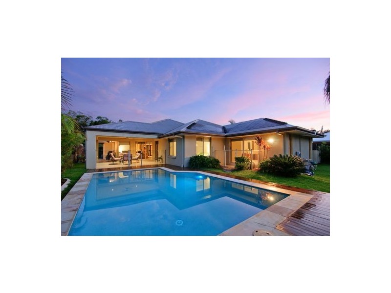 2 Iceberg Lane, Coomera Waters QLD 4209