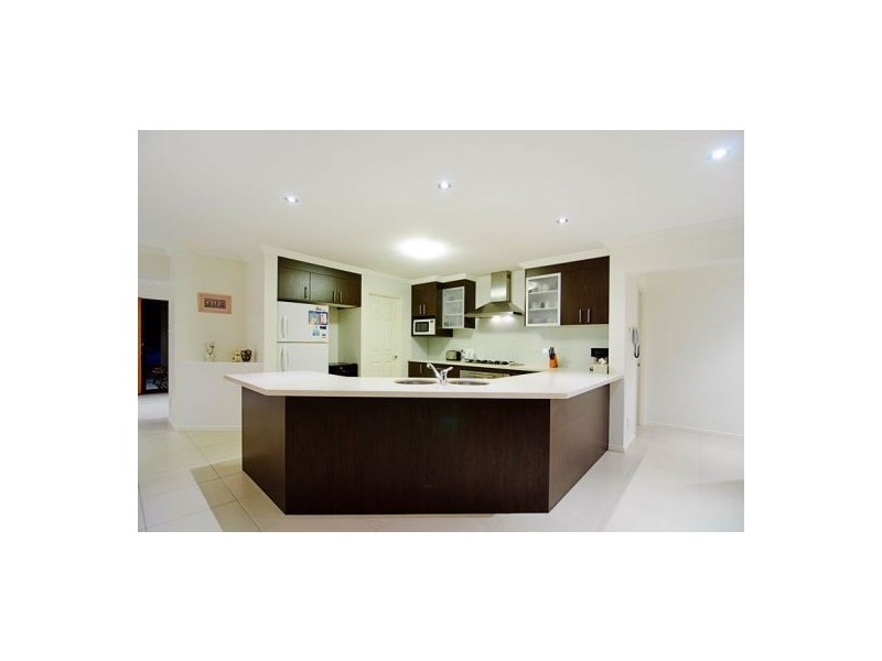 2 Iceberg Lane, Coomera Waters QLD 4209