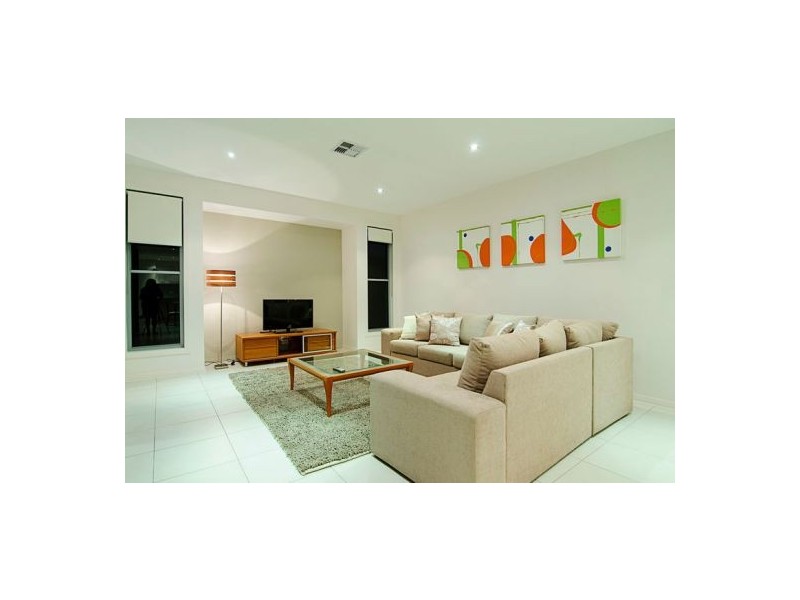 27 Elusive Road, Coomera Waters QLD 4209