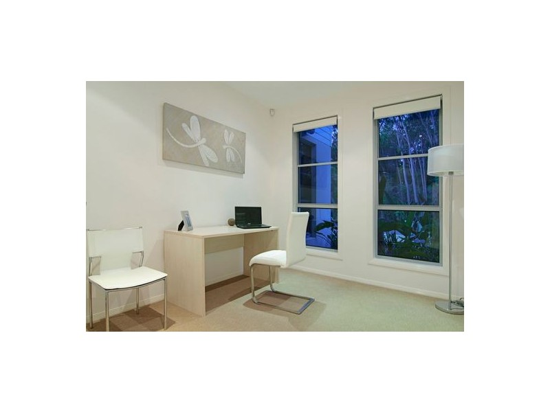 27 Elusive Road, Coomera Waters QLD 4209