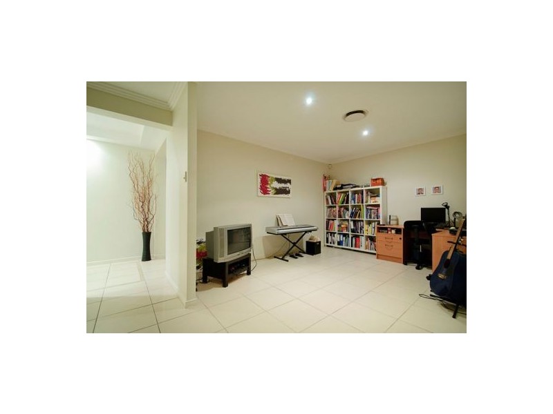 3 Ragamuffin Drive West, Coomera Waters QLD 4209