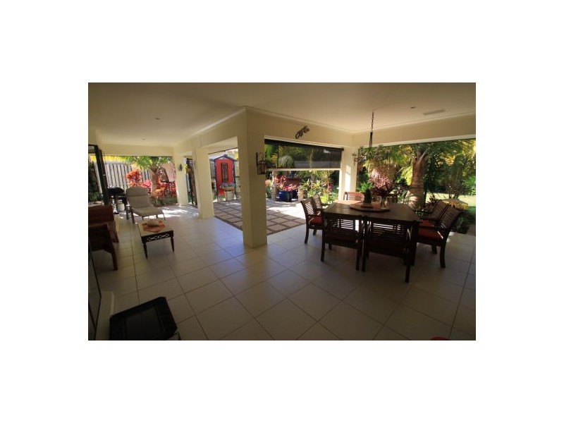 17 Rainbow Circuit, Coomera Waters QLD 4209