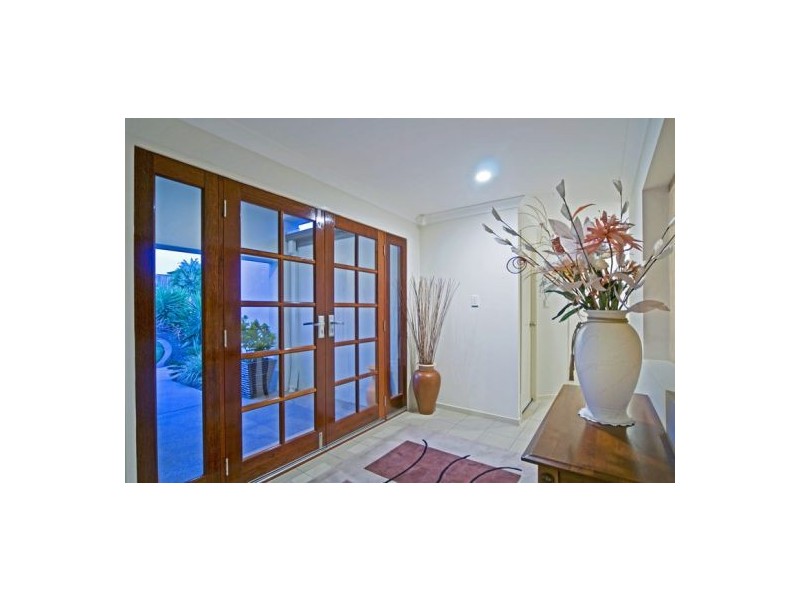 9 Rainbow Circuit, Coomera Waters QLD 4209