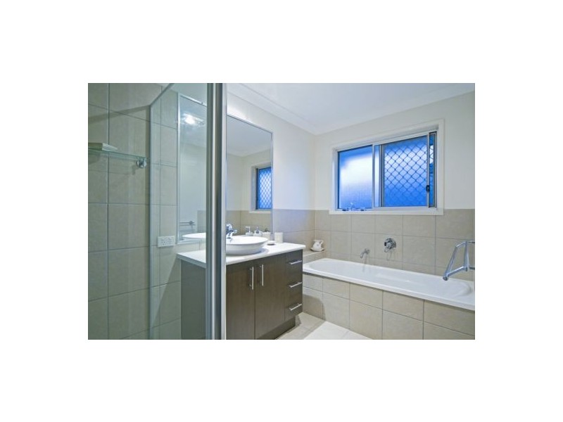 9 Rainbow Circuit, Coomera Waters QLD 4209