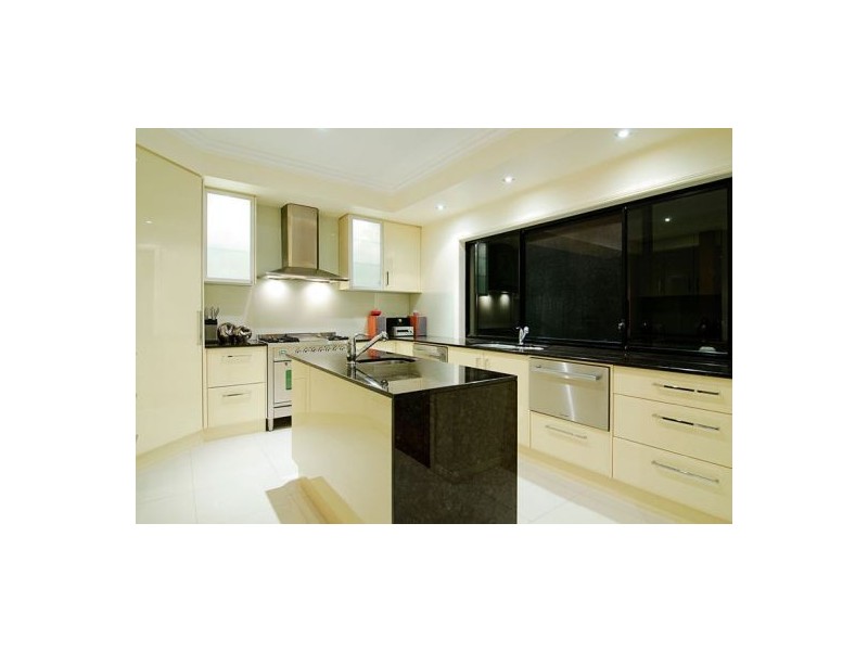 9 Veninde Lane, Coomera Waters QLD 4209