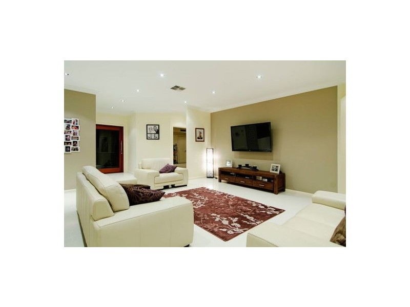 9 Veninde Lane, Coomera Waters QLD 4209