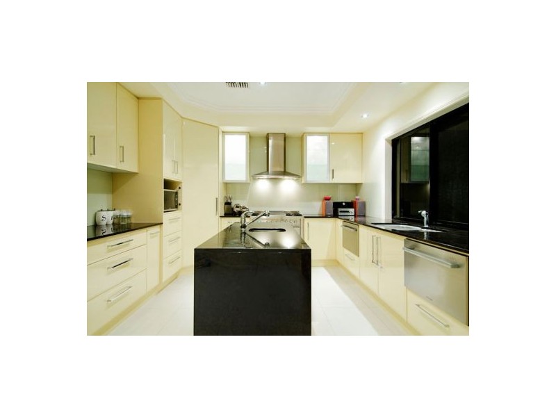 9 Veninde Lane, Coomera Waters QLD 4209