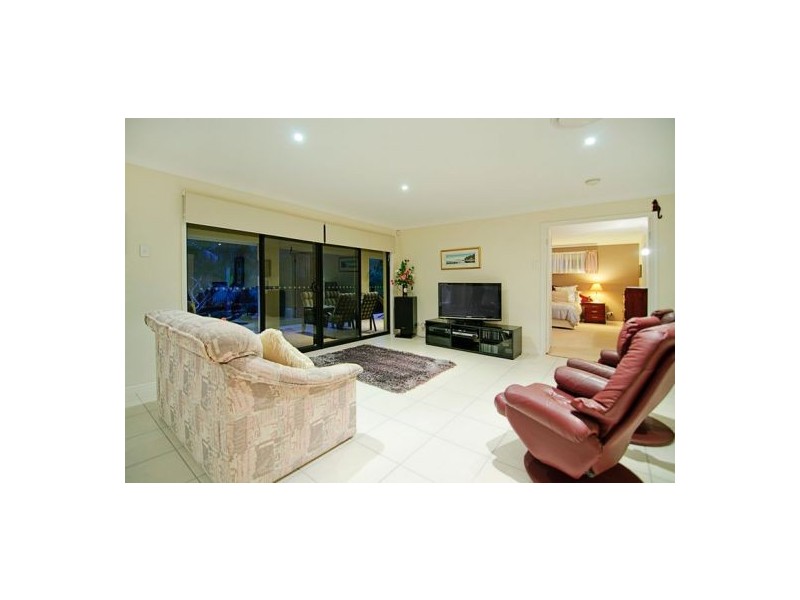 17 Solo Place, Coomera Waters QLD 4209