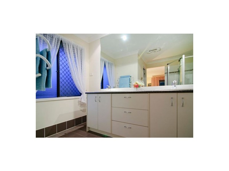 17 Solo Place, Coomera Waters QLD 4209