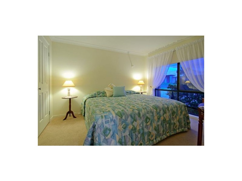 17 Solo Place, Coomera Waters QLD 4209