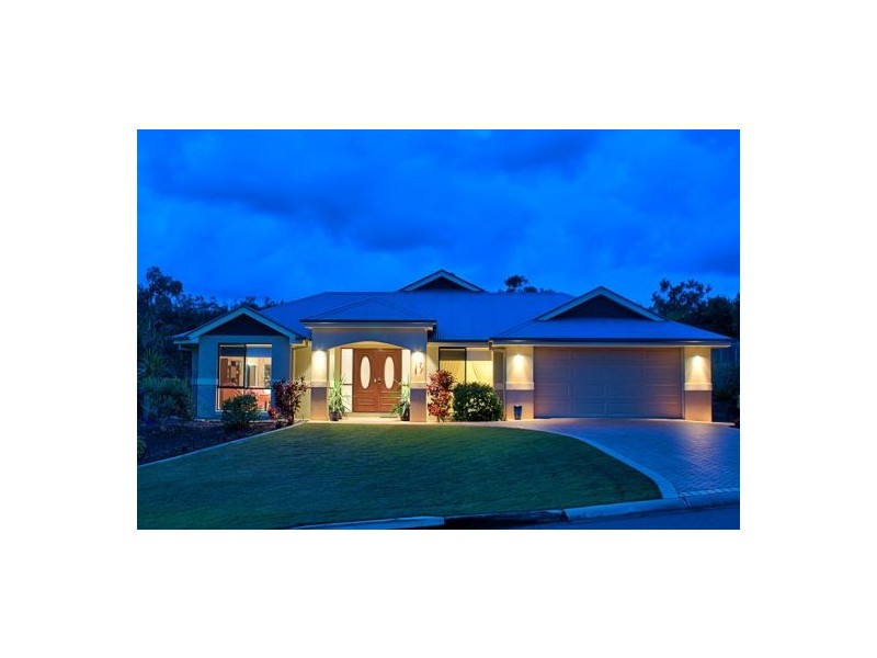 17 Solo Place, Coomera Waters QLD 4209