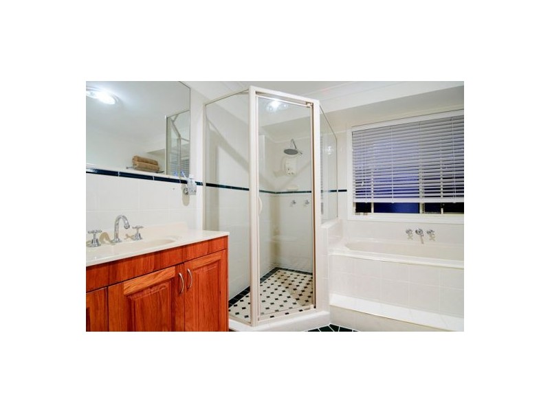 9 Ballyhoo Lane, Coomera Waters QLD 4209